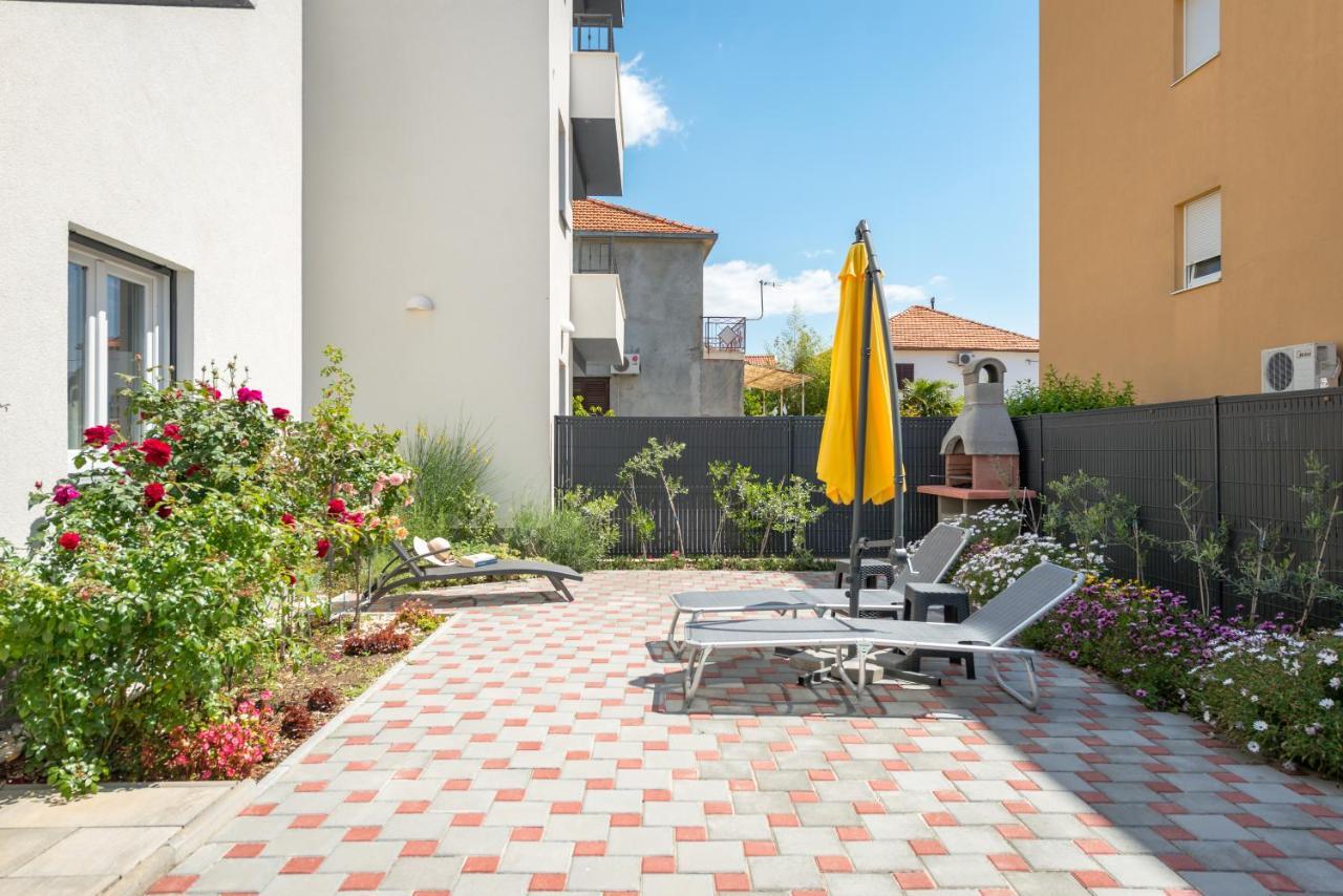 Sunny 4**** Luxury Apart With Garden In Center Apartman Trogir Kültér fotó